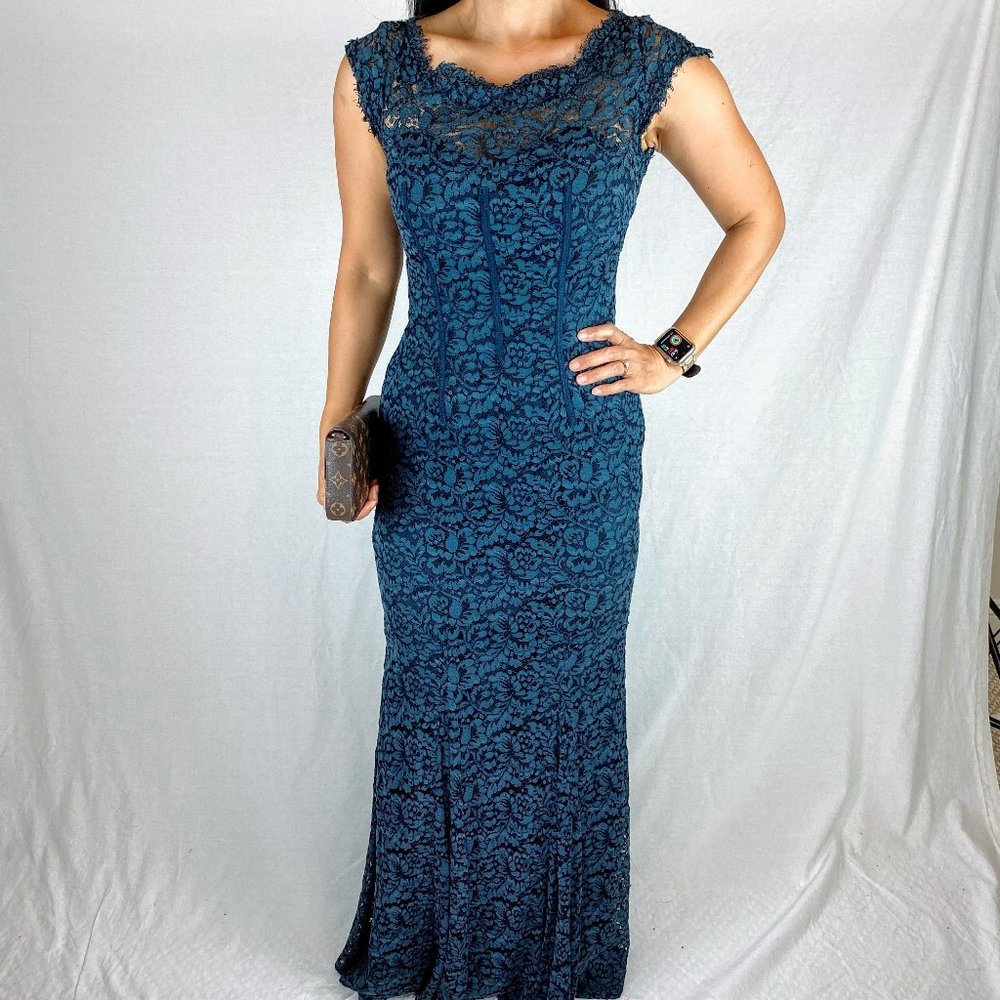 Monique Lhuillier Navy Lace Open Back Gown $798